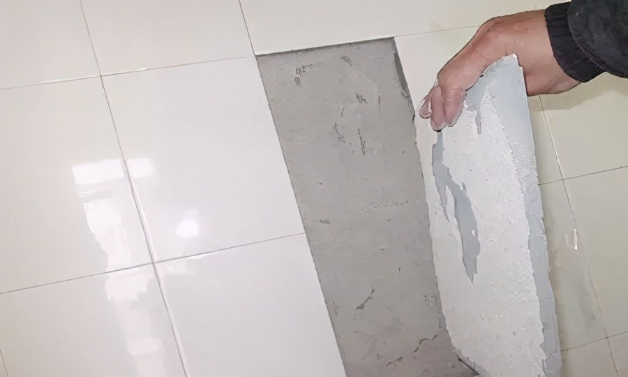 厨房瓷砖空鼓怎么处理干净(厨房瓷砖空鼓怎么处理干净视频)