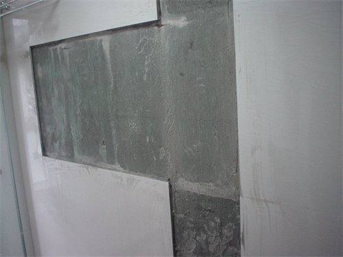 墙面砖坏了怎么办视频(墙面砖坏了一块怎么能补进一块新的)